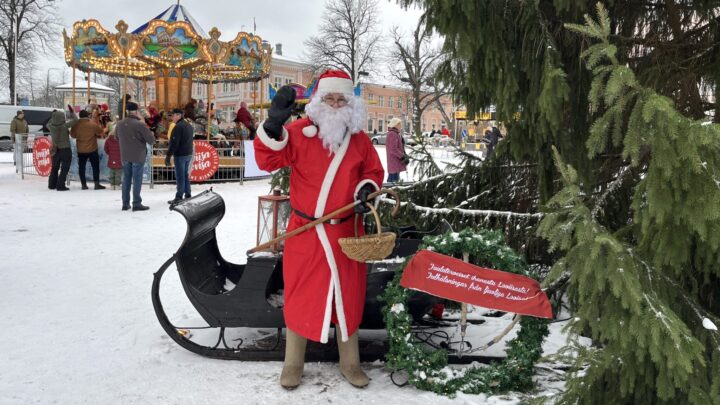 Julgubben på Lovisa torg.