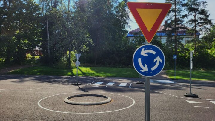 liikennemerkkejä
