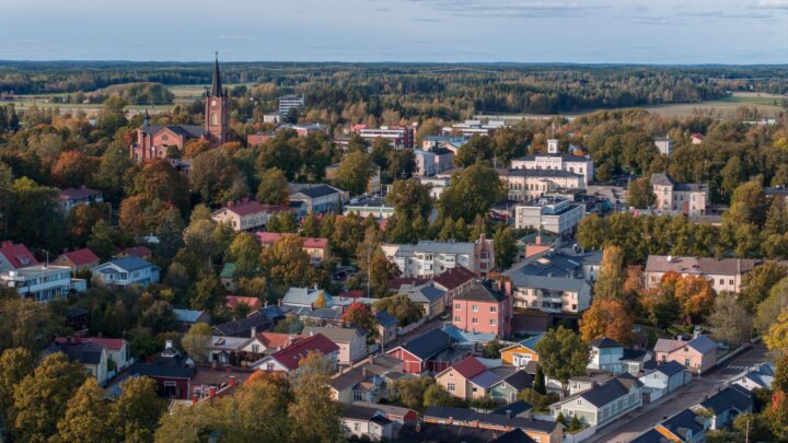 Lovisa i flygfoto, höst. 